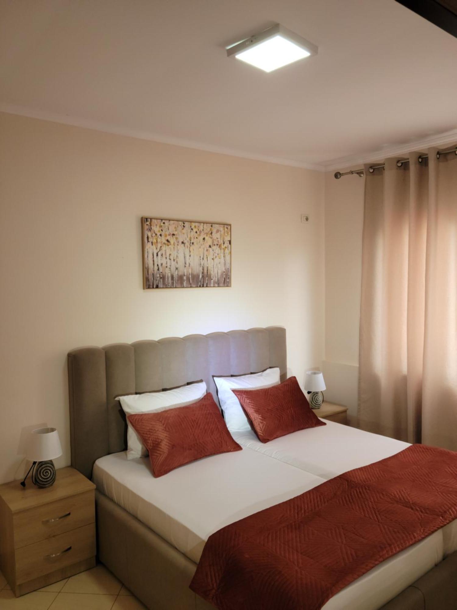Gledis Apartment Tirana - Panoramic City Terrace Eksteriør bilde